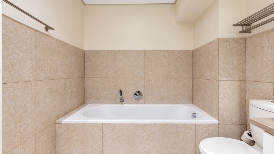 2 Bedroom Property for Sale in Cape Town City Centre Western Cape